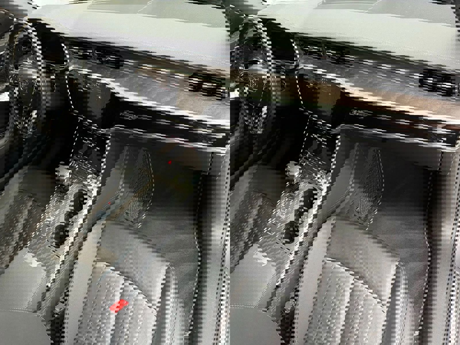 Used 2021 Audi A6 Premium Plus w/ Premium Plus Package image 12