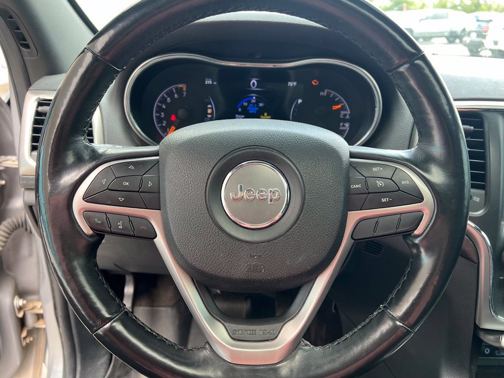 Used 2018 Jeep Grand Cherokee Altitude AWD/4WD image 10