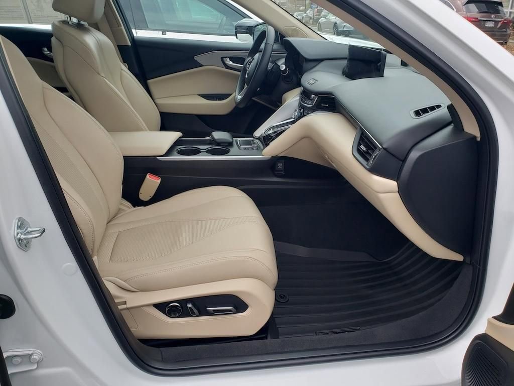 Certified 2025 Acura TLX w/ Technology Package image 21