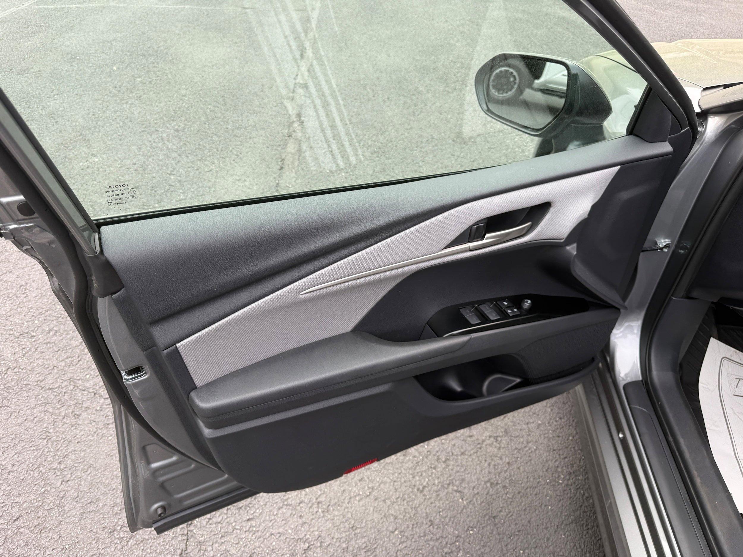 New 2026 Toyota Camry SE FWD image 13