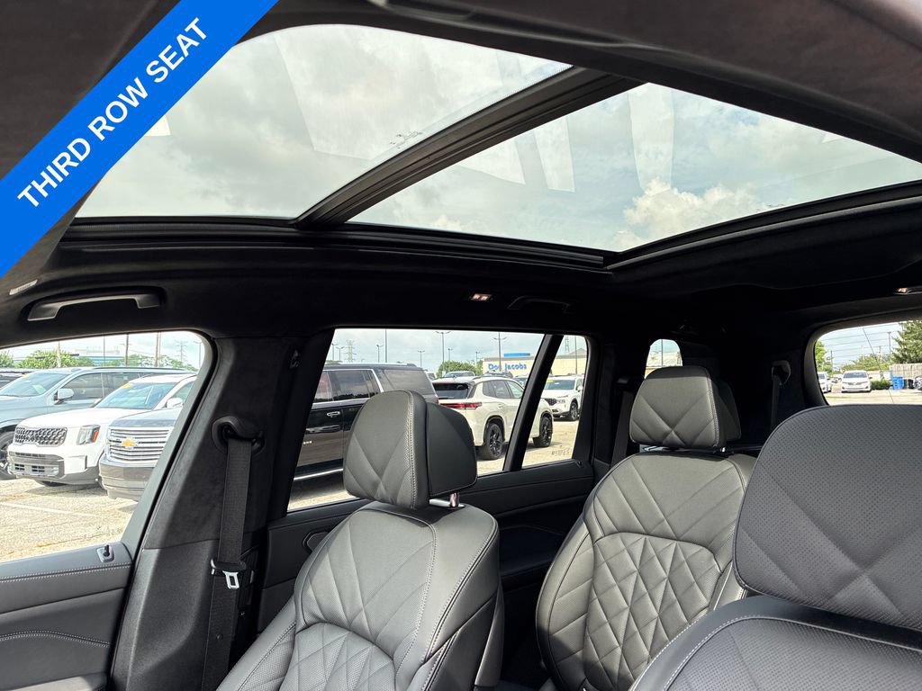 Used 2026 BMW X7 xDrive40i AWD/4WD image 17
