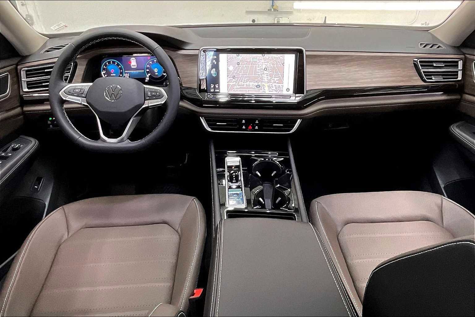 New 2025 Volkswagen Atlas SEL image 7