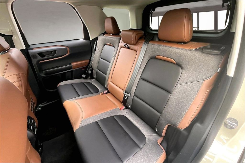 Used 2024 Ford Bronco Sport Outer Banks w/ Tech Package image 22