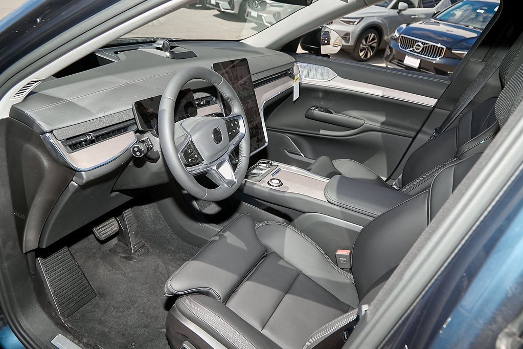 New 2025 Volvo EX90 Ultra image 12