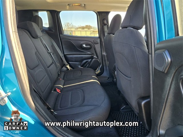 Used 2022 Jeep Renegade Latitude w/ Sun/Sound Group image 19