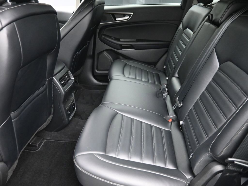 Used 2023 Ford Edge SEL w/ Convenience Package image 10