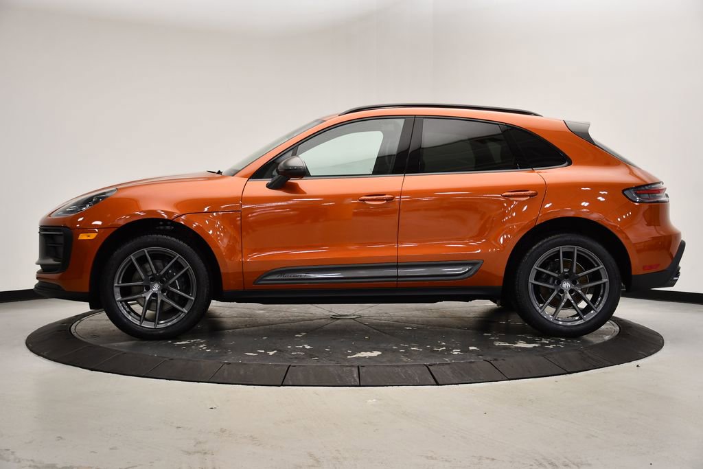 Used 2025 Porsche Macan Turbo image 2