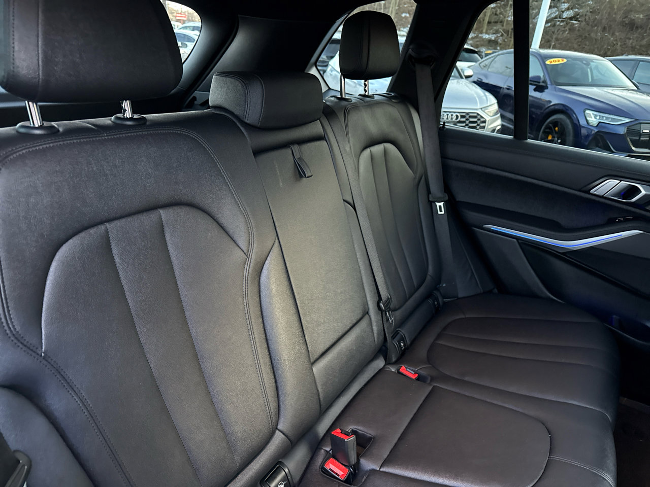 Used 2022 BMW X5 xDrive40i w/ Premium Package image 34
