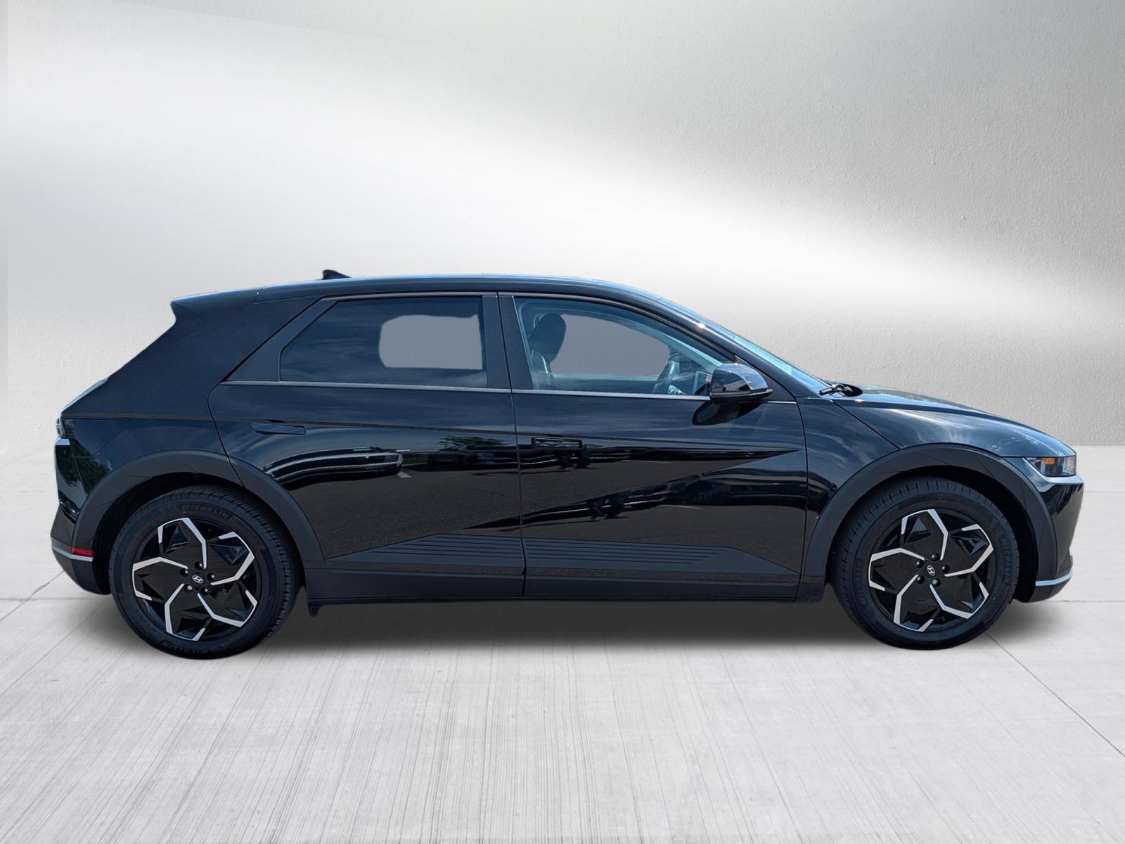 Certified 2024 Hyundai Ioniq 5 SEL AWD/4WD image 8