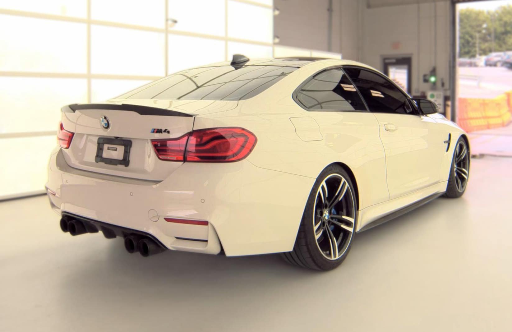 Used 2018 BMW M4 Coupe w/ Ultimate Package RWD image 3