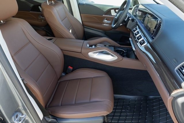 New 2026 Mercedes-Benz GLS 450 4MATIC image 21