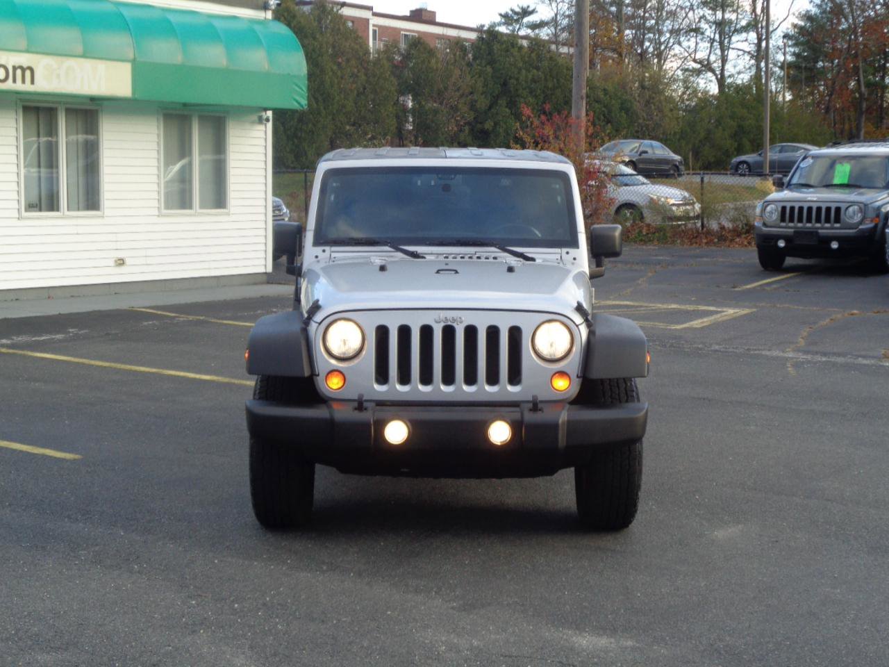 Used 2011 Jeep Wrangler Sport AWD/4WD image 11