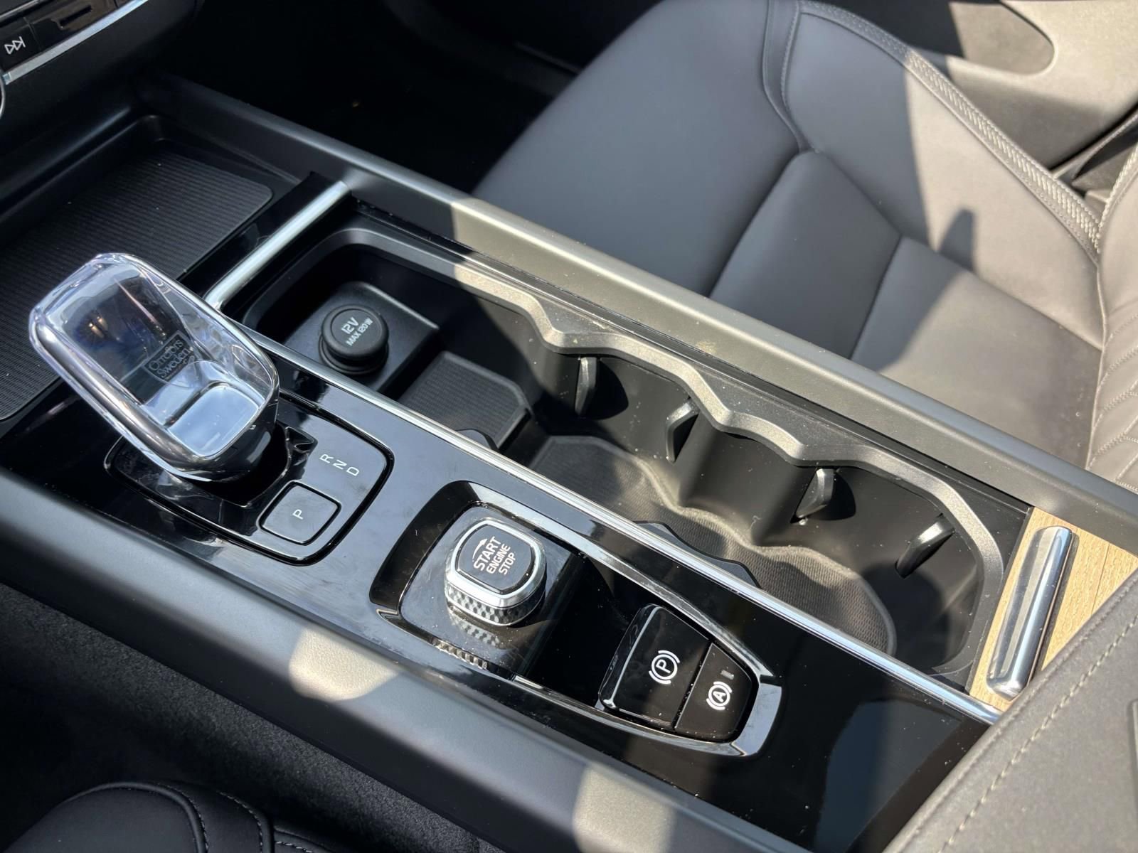 New 2026 Volvo XC60 B5 Plus AWD/4WD image 22