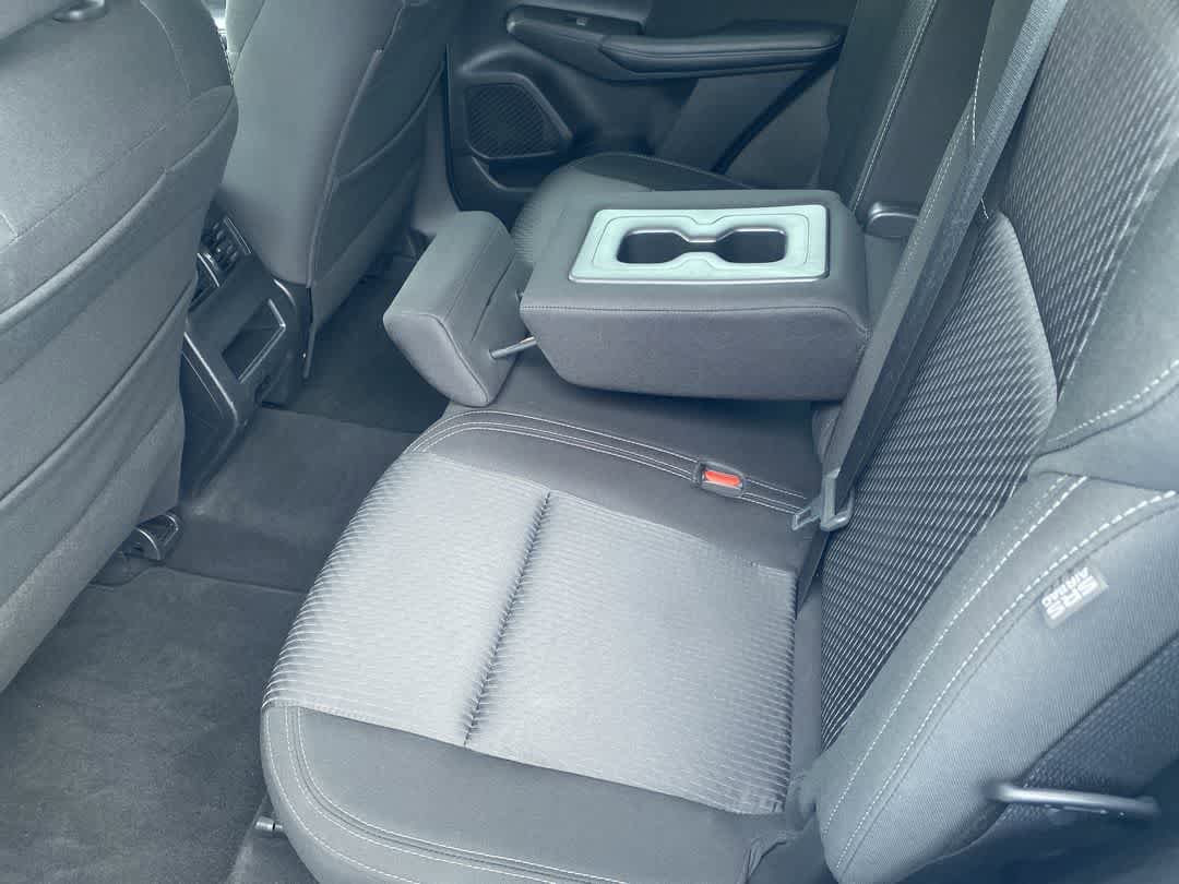 Used 2023 Mitsubishi Outlander ES FWD image 21