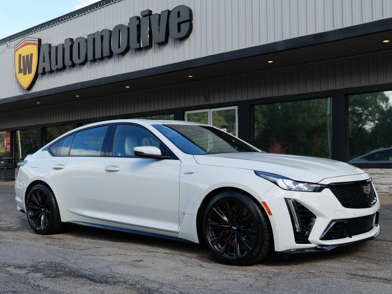 Used 2022 Cadillac CT5 V Blackwing image 2