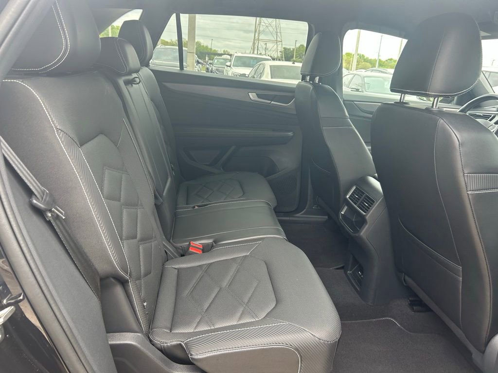 Certified 2024 Volkswagen Atlas Cross Sport SE image 41