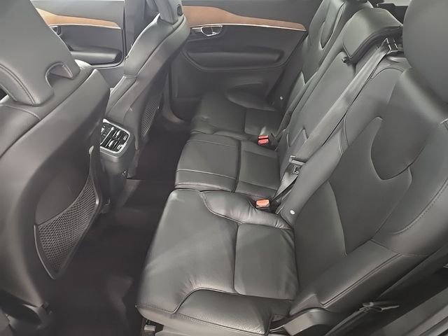Used 2023 Volvo XC90 B6 Plus w/ Protection Package Premier image 19