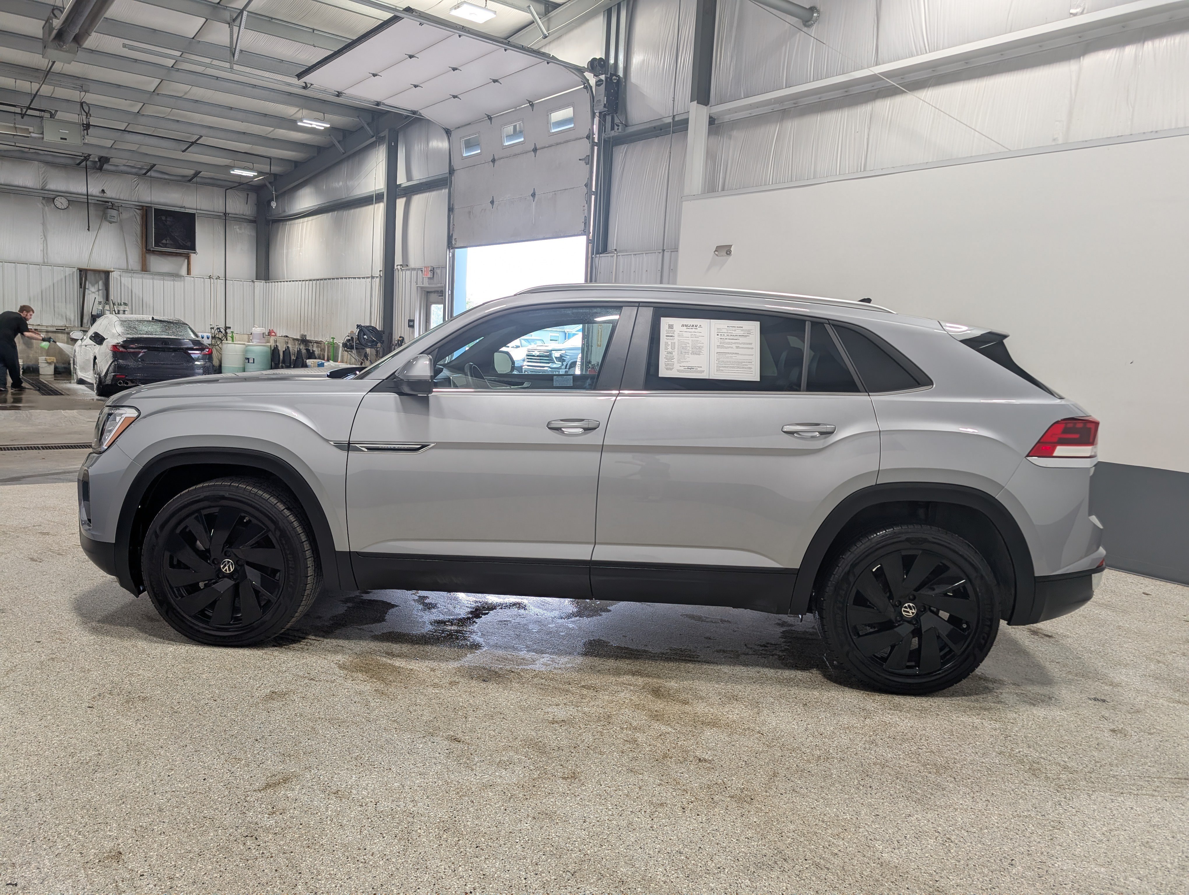 Used 2026 Volkswagen Atlas Cross Sport SE AWD/4WD image 6