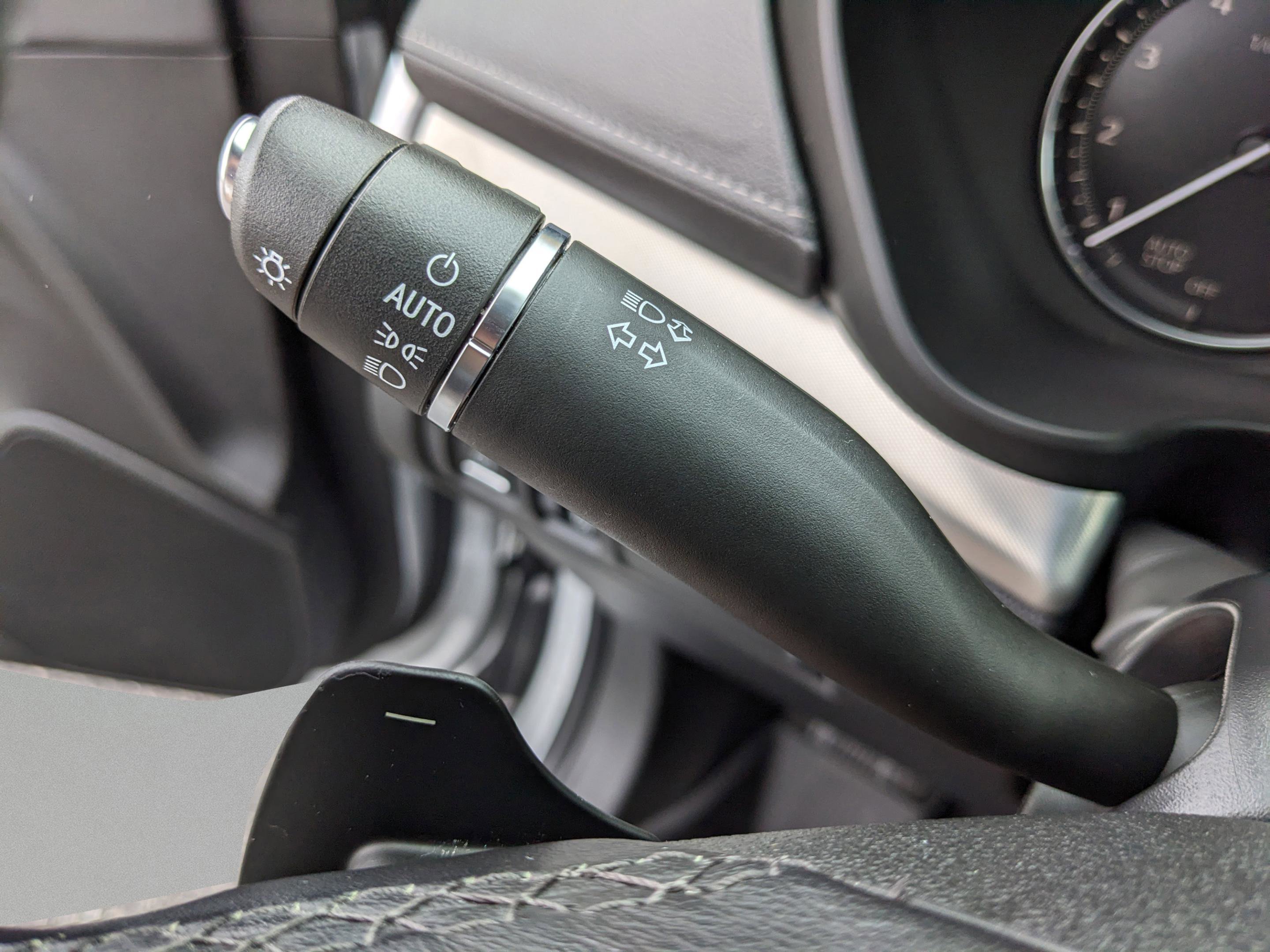 Used 2022 Cadillac XT4 Premium Luxury w/ Safety Alert Package image 35