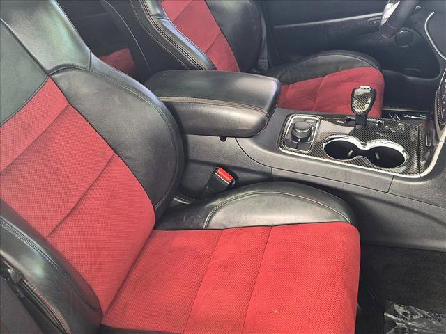 Used 2015 Jeep Grand Cherokee SRT w/ Quick Order Package 26J AWD/4WD image 21
