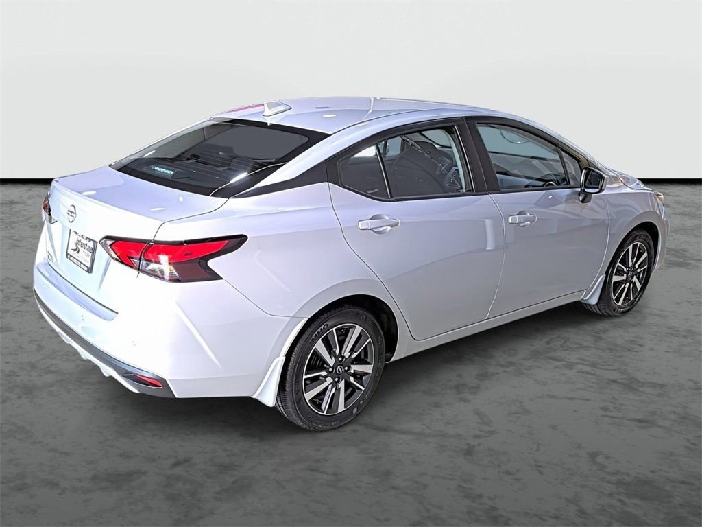 Used 2025 Nissan Versa SV w/ Trunk Package image 4