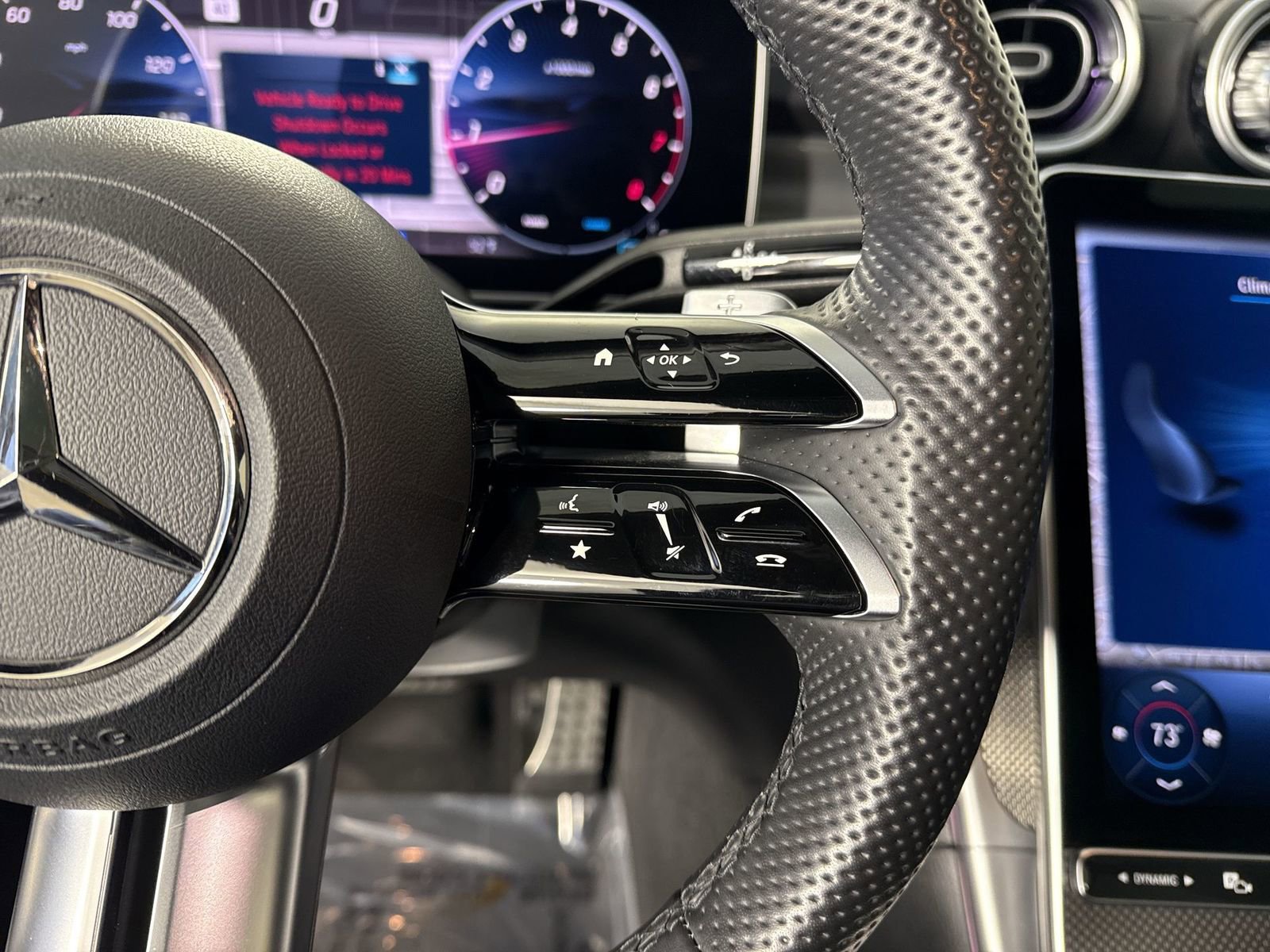 Used 2025 Mercedes-Benz CLE 300 4MATIC Coupe image 13