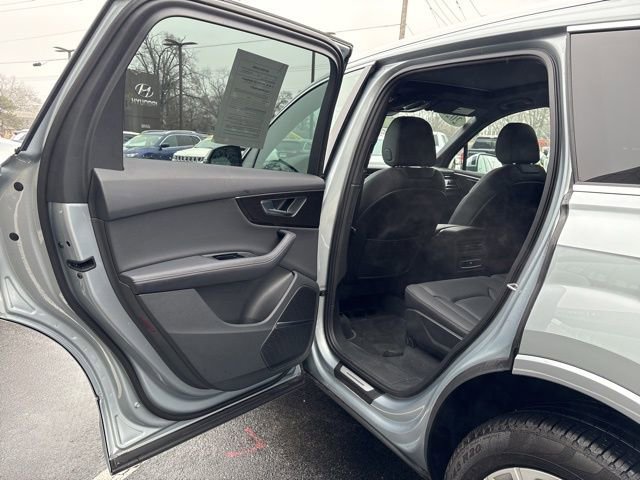 Used 2025 Audi Q7 3.0T Premium Plus image 22