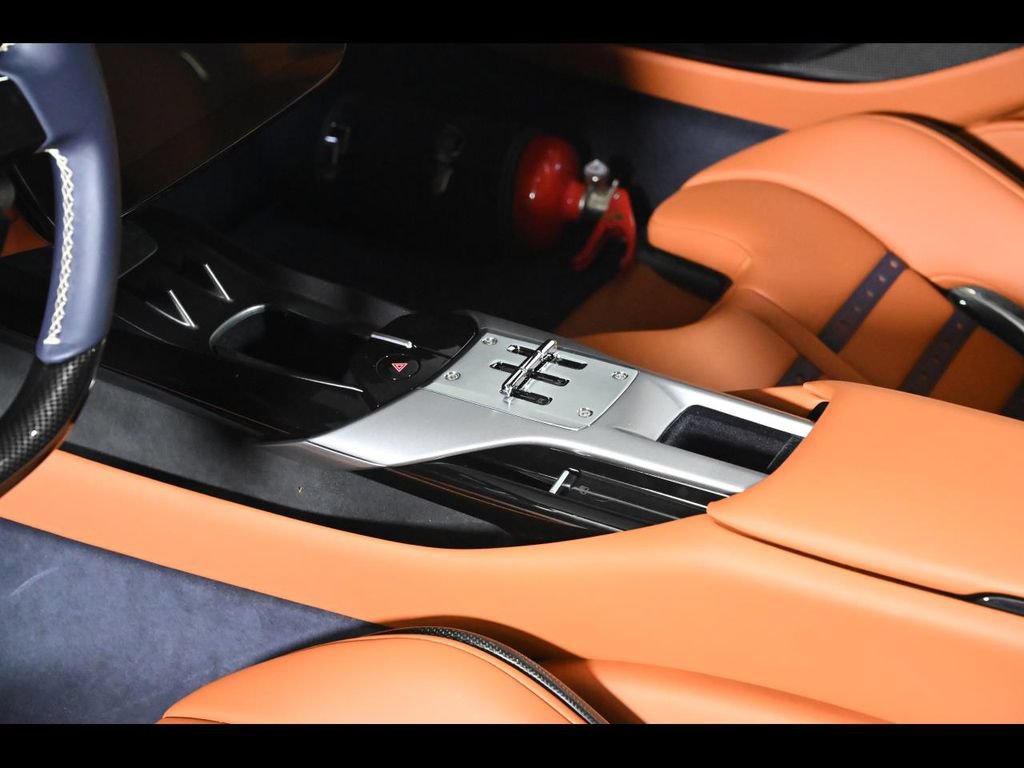 Certified 2025 Ferrari 12Cilindri RWD image 16