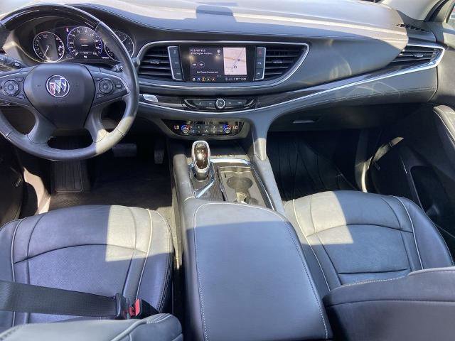 Used 2020 Buick Enclave Avenir w/ Avenir Technology Package AWD/4WD image 17
