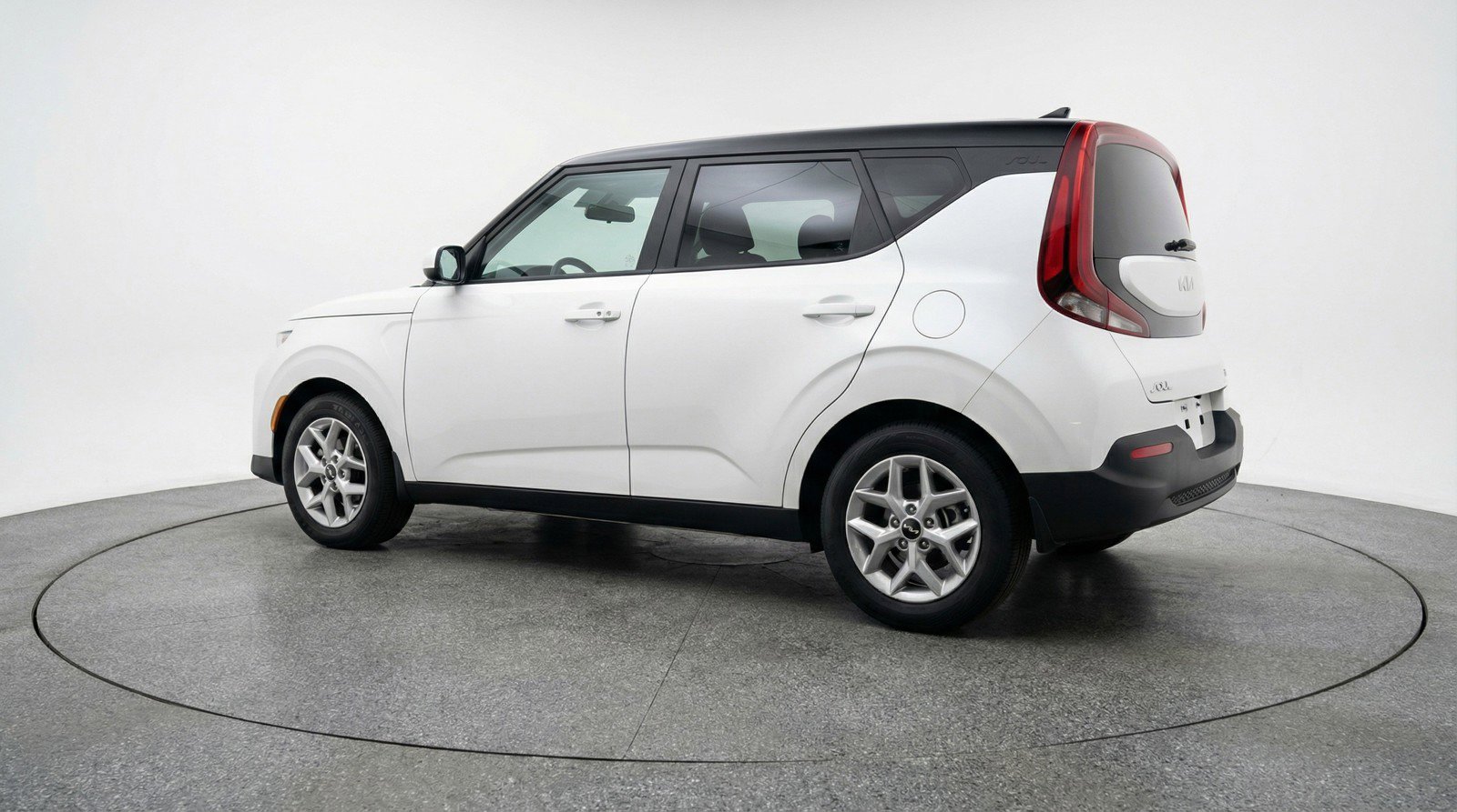 Used 2025 Kia Soul LX w/ LX Technology Package image 6