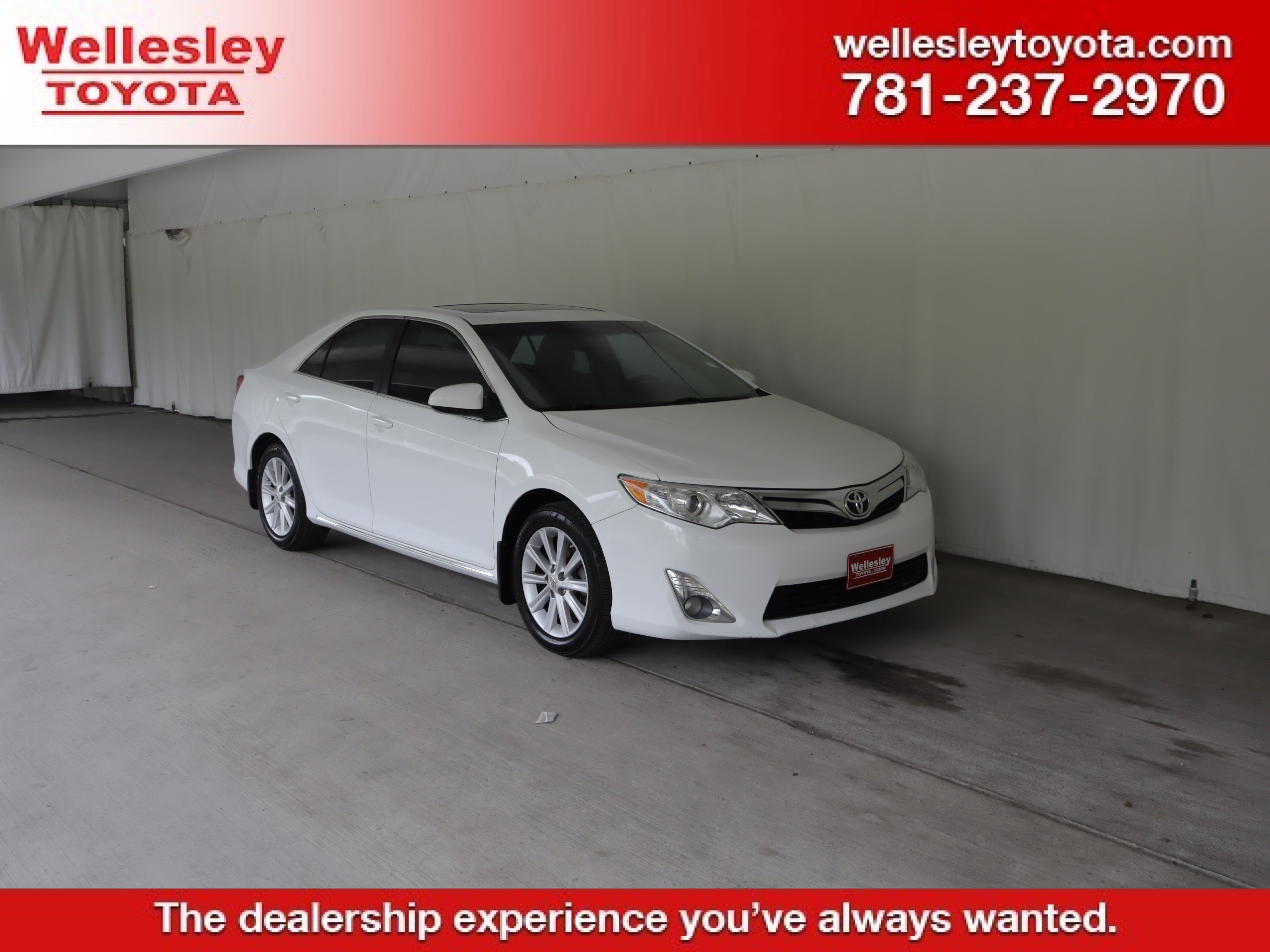 Used 2012 Toyota Camry XLE w/ Convenience Pkg