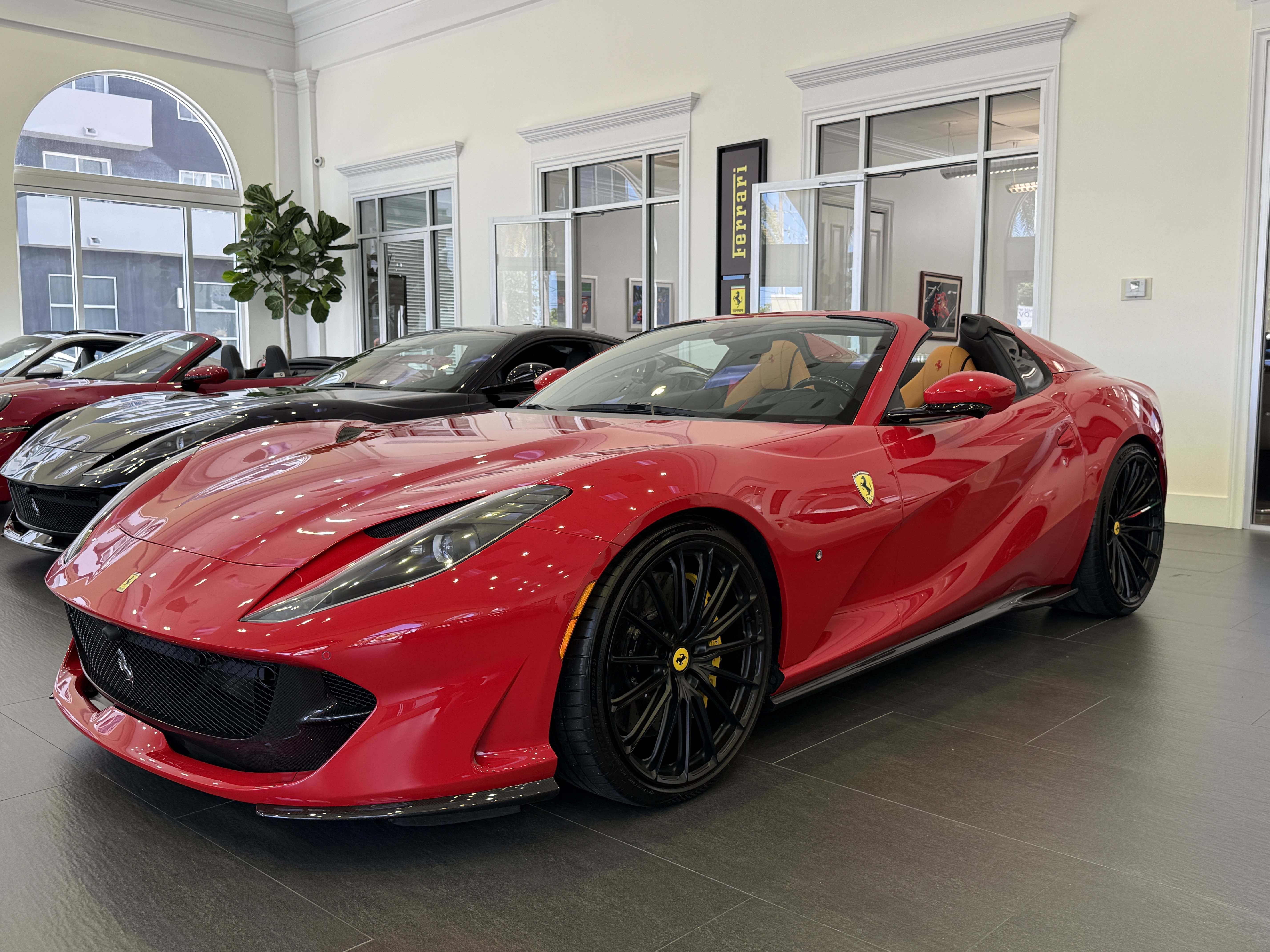 Used 2022 Ferrari 812 GTS RWD image 5