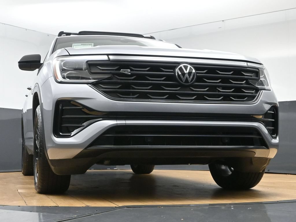 Used 2025 Volkswagen Atlas Cross Sport SEL R-Line AWD/4WD image 50