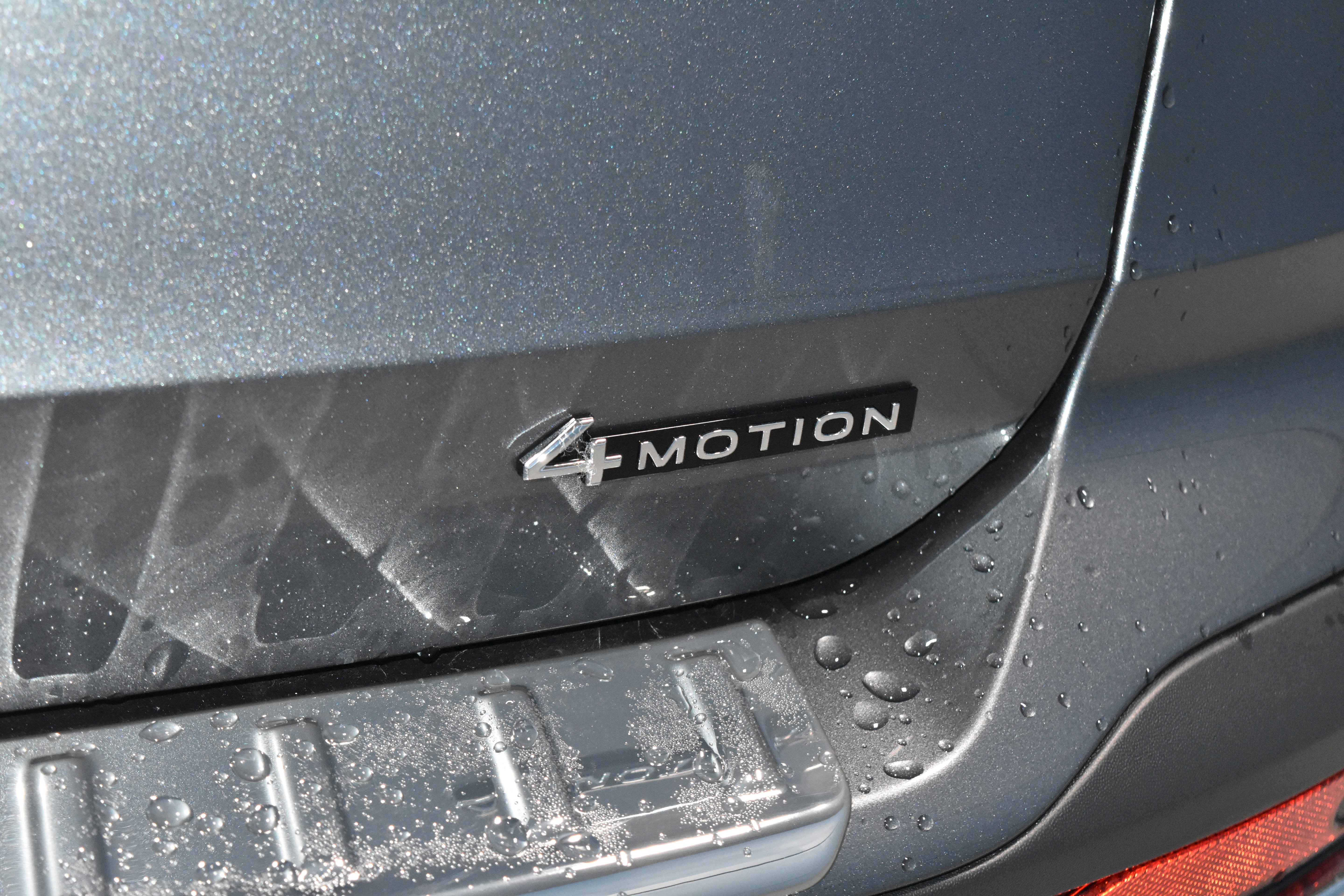 New 2025 Volkswagen Taos SE image 25