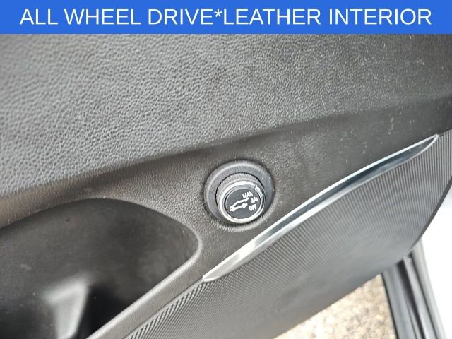 Used 2023 Buick Enclave Essence image 31