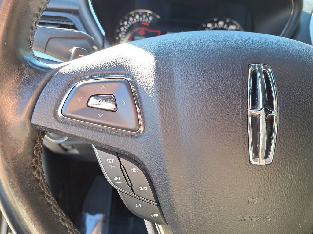 Used 2017 Lincoln MKC Reserve image 19