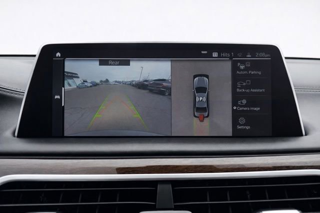 Used 2021 BMW 750i xDrive w/ Executive Package AWD/4WD image 41