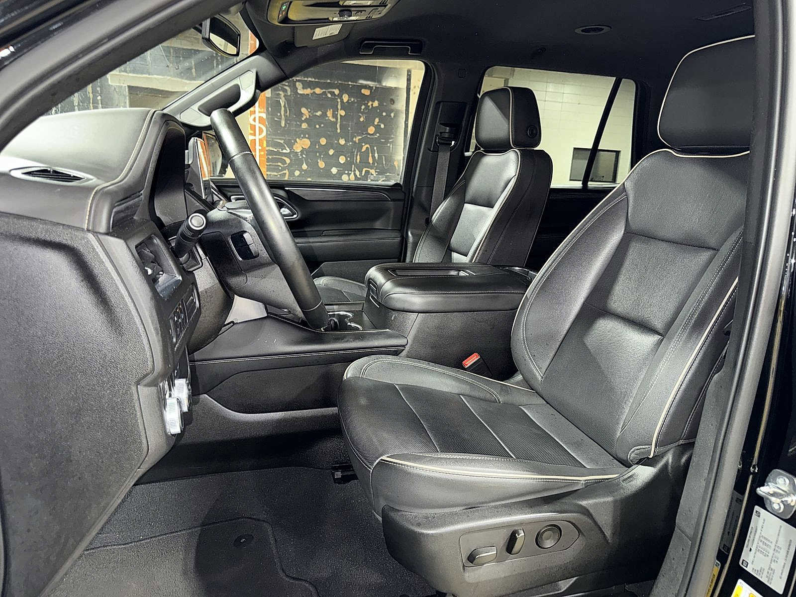 Used 2023 GMC Yukon SLT image 15