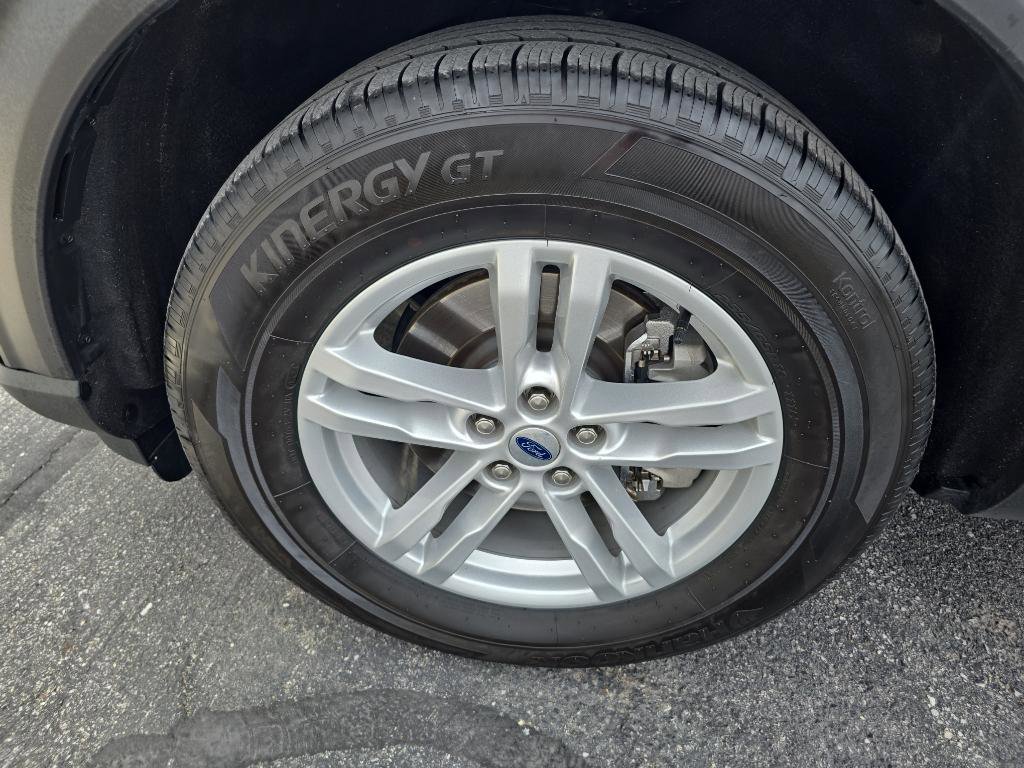 Used 2024 Ford Explorer XLT image 31