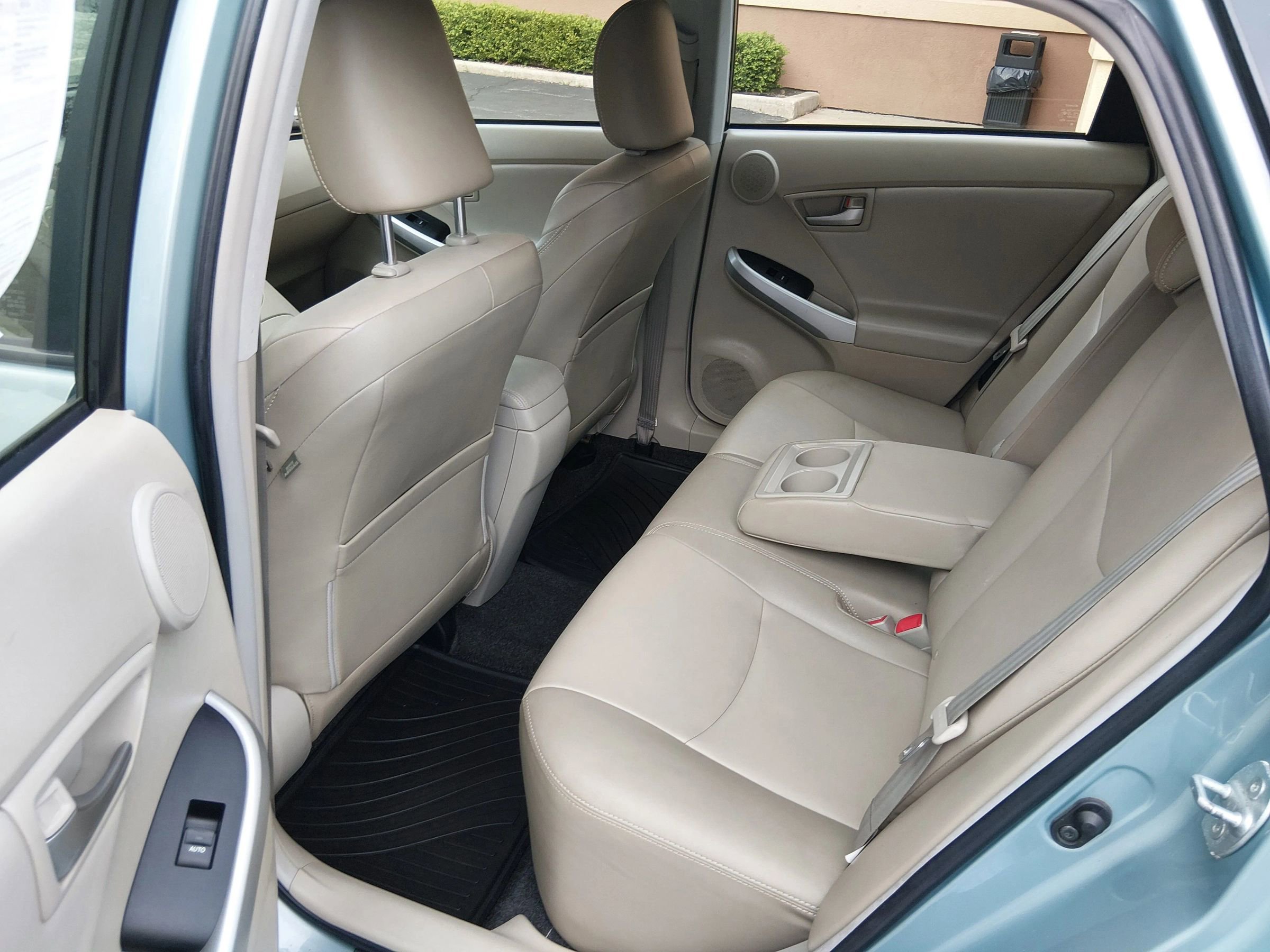 Used 2013 Toyota Prius Four FWD image 18