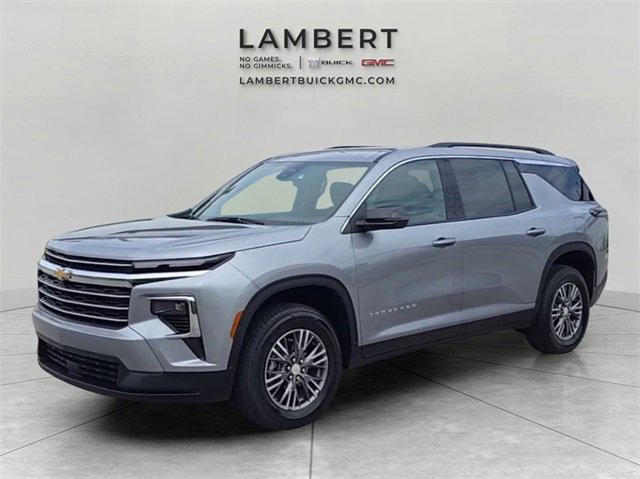 Used 2025 Chevrolet Traverse LT