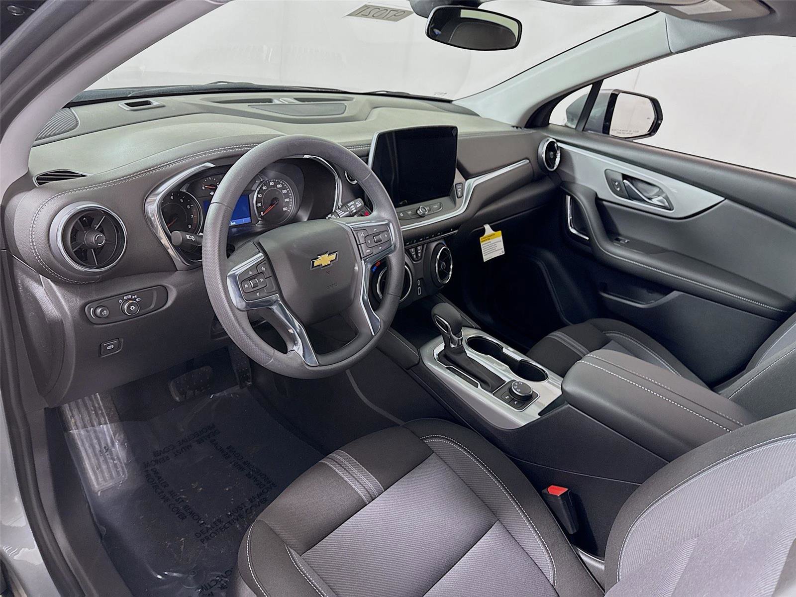 New 2026 Chevrolet Blazer LT image 4