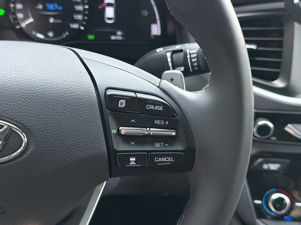 Used 2019 Hyundai Ioniq SEL FWD image 25