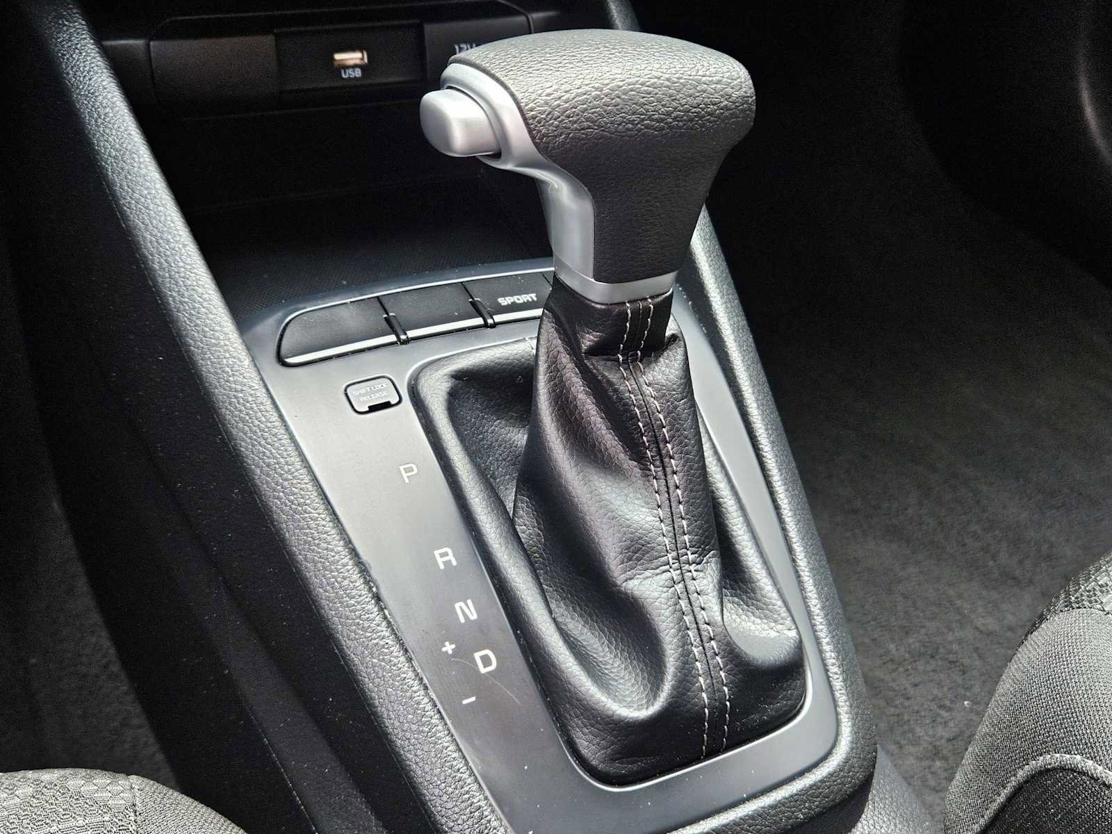 Used 2023 Kia Rio LX image 27