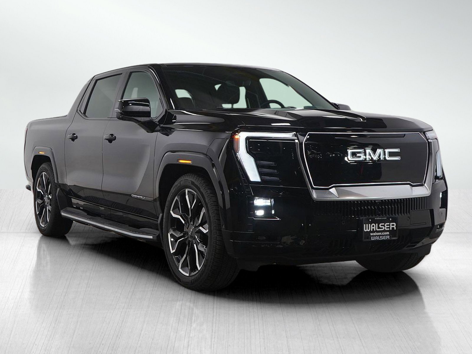 Used 2025 GMC Sierra EV Denali image 7