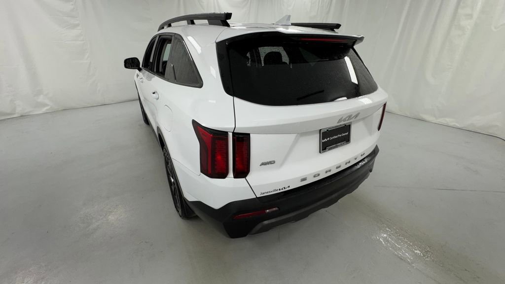 Used 2022 Kia Sorento S AWD/4WD image 5