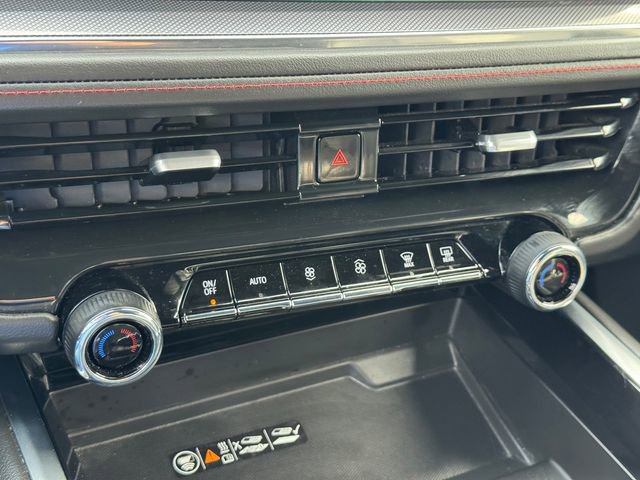 Certified 2025 Chevrolet Suburban RST image 21