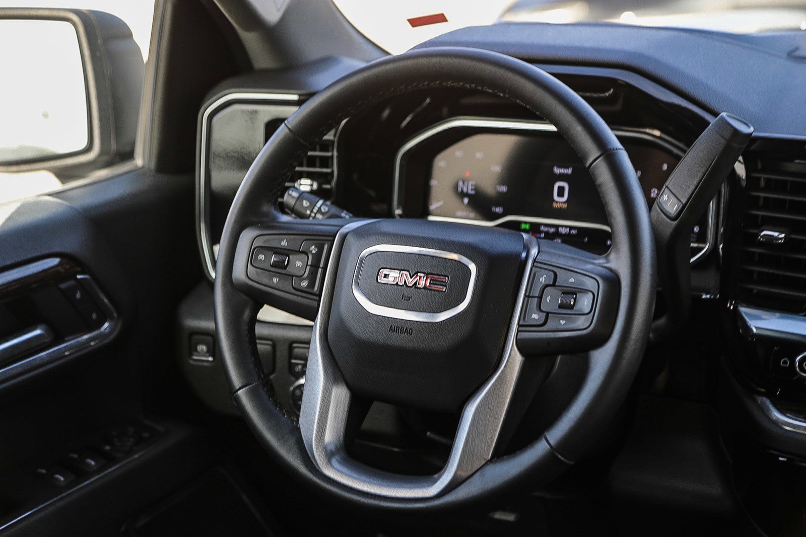 Used 2024 GMC Sierra 1500 Elevation image 15