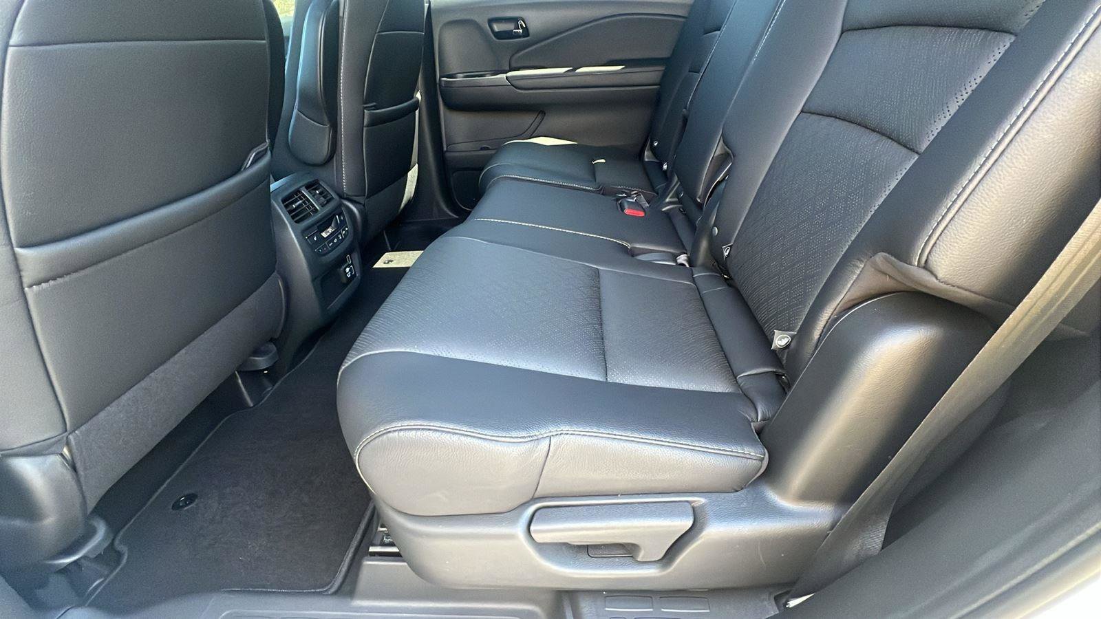 Used 2022 Honda Passport Elite image 18