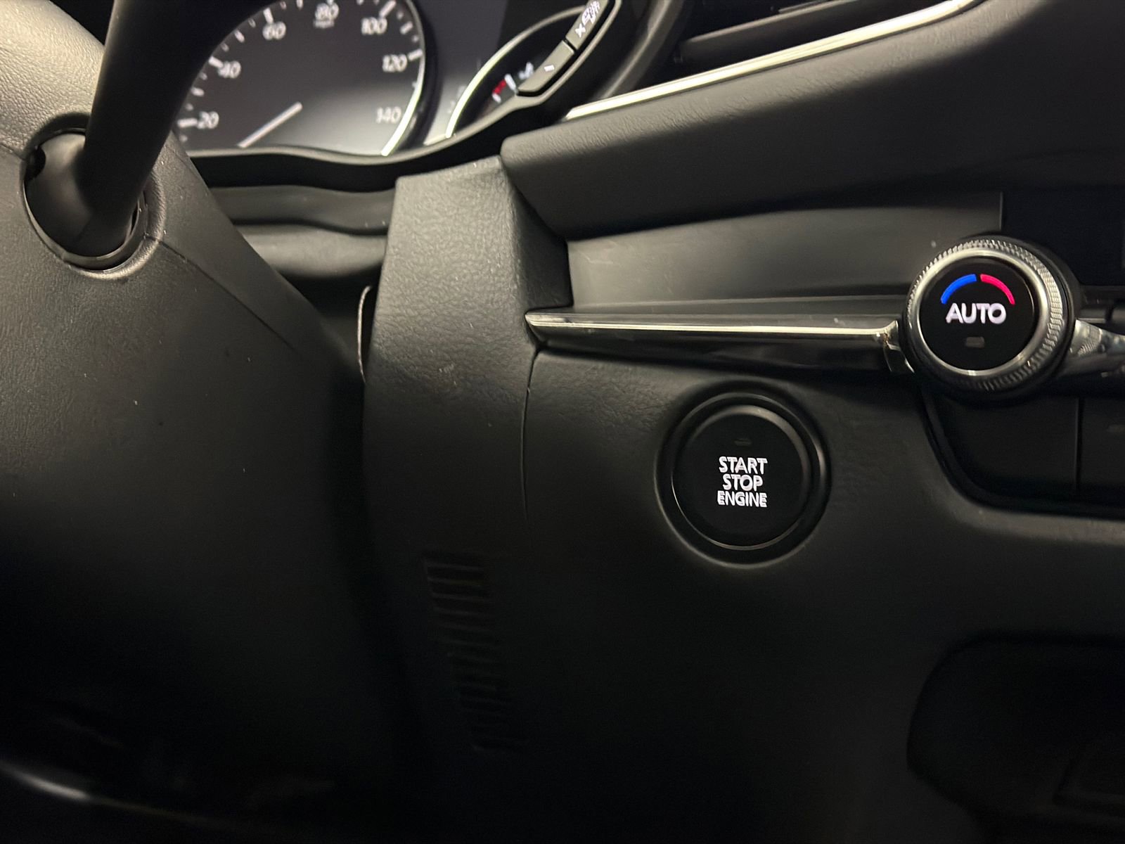 Certified 2025 MAZDA CX-30 AWD 2.5 S w/ Premium Package image 28